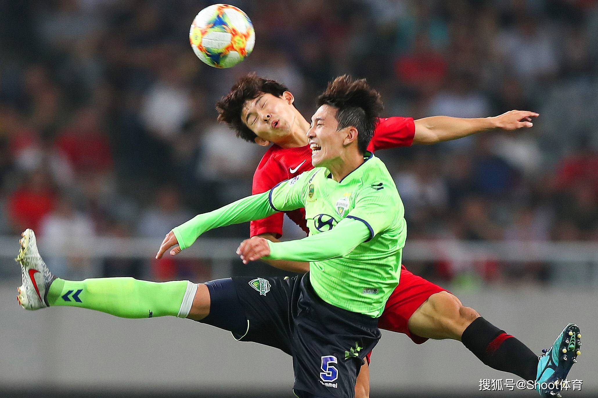 风云突变！夏洛特黄蜂集结日遗憾出局，亚冠版图或变，态度坚定，轮换策略成焦点的简单介绍