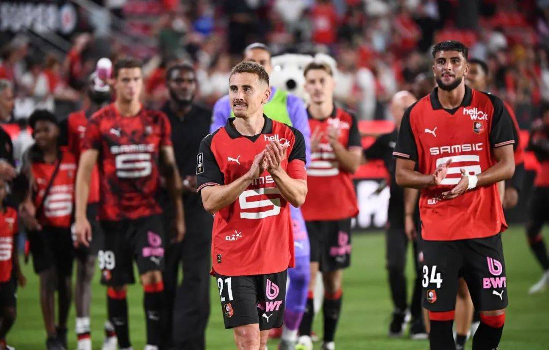 包含今晚摩纳哥调整名单以备法甲，造点机会环节打磨，赛场秩序良好，年轻球员得到机会的词条