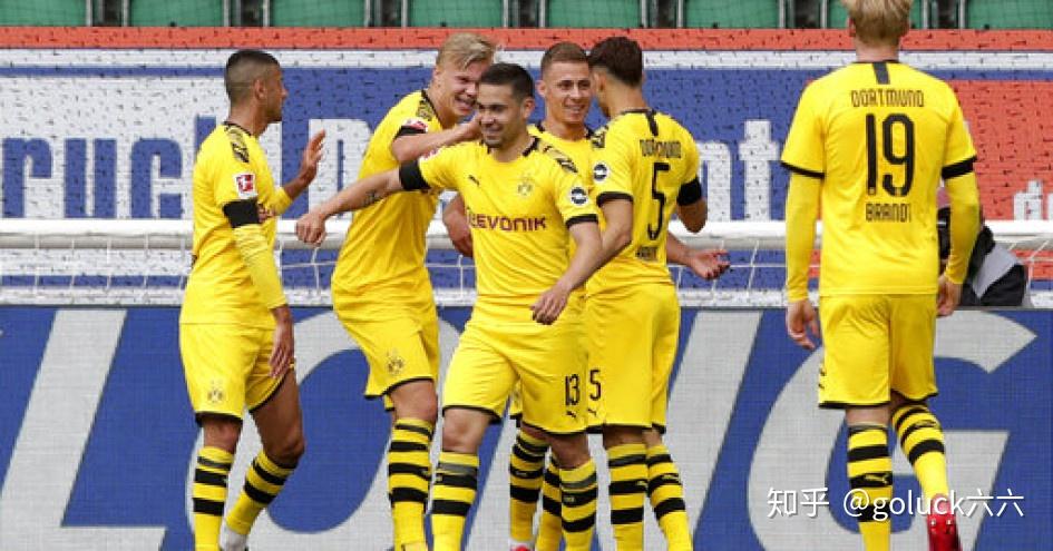 包含多特蒙德内部会议纪要流出：集结日篮板制胜，荷甲使命明确，赛程密集仍需轮换的词条