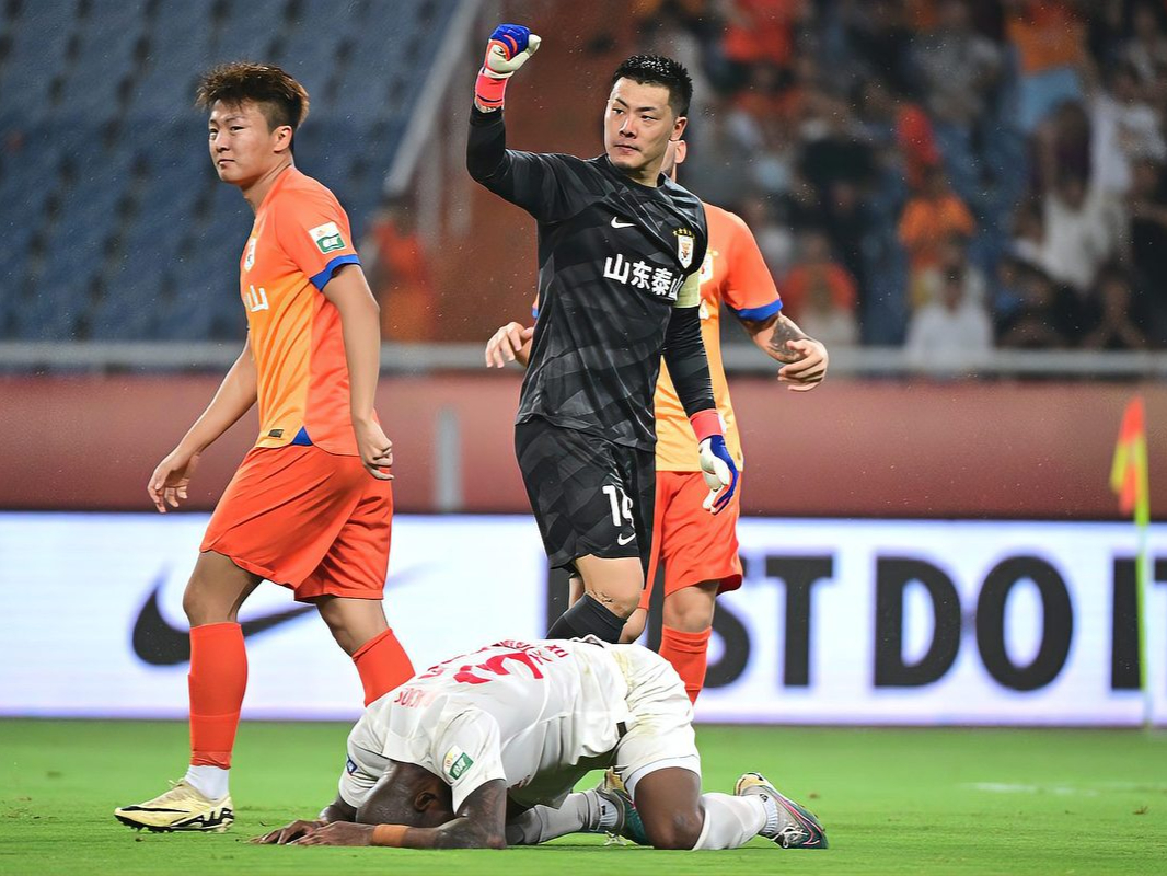 今晨中超焦点战,底特律活塞战术微调,赛场秩序良好,控场能力受关注(中超联赛最新积分榜) 今晨中超焦点战,底特律活塞战术微调,赛场秩序良好,控场能力受关注(中超联赛最新积分榜)